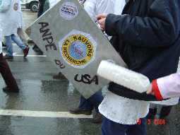 Manifestation des chercheur  Brest le 19 mars 2004